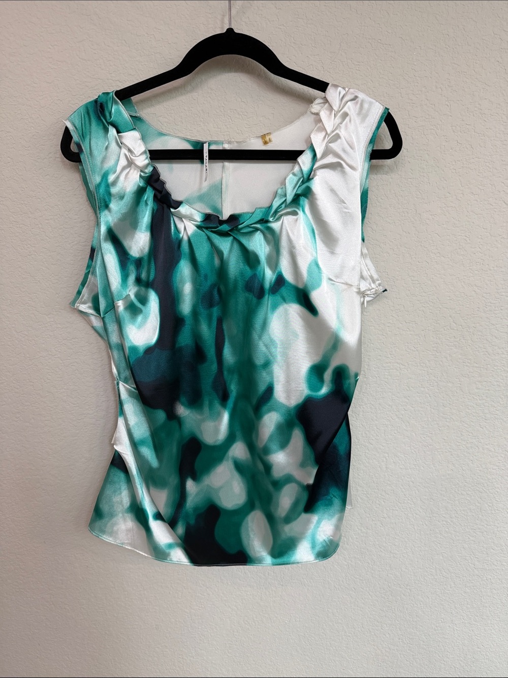 Tahari Teal, White & Dark Teal Abstract Satin Camisole